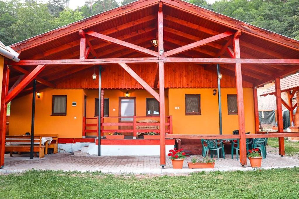 Hotel Casa 51 Praid Exterior foto